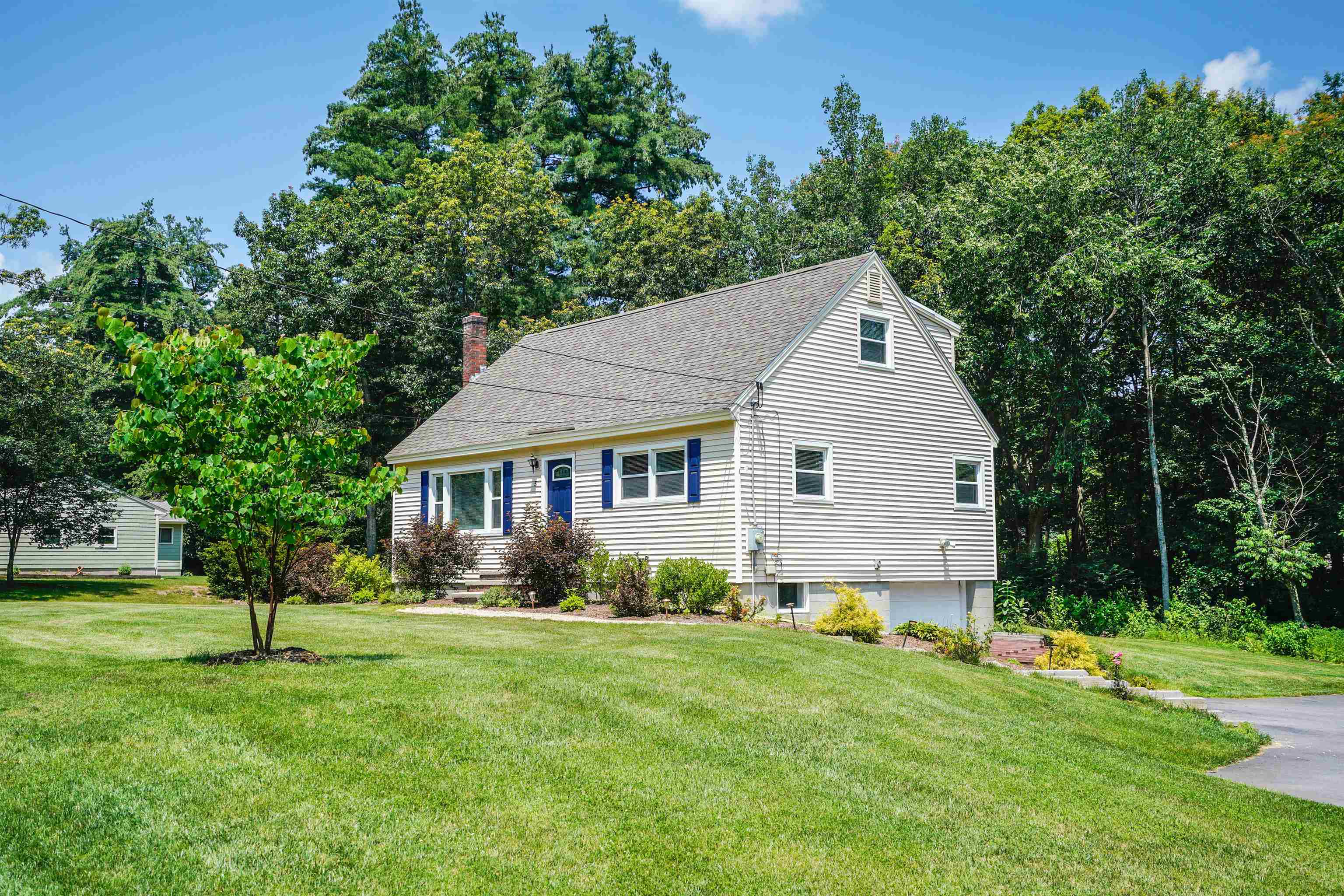5 Rock Pond Road Windham, NH 03087 - Photo 16 of 31
