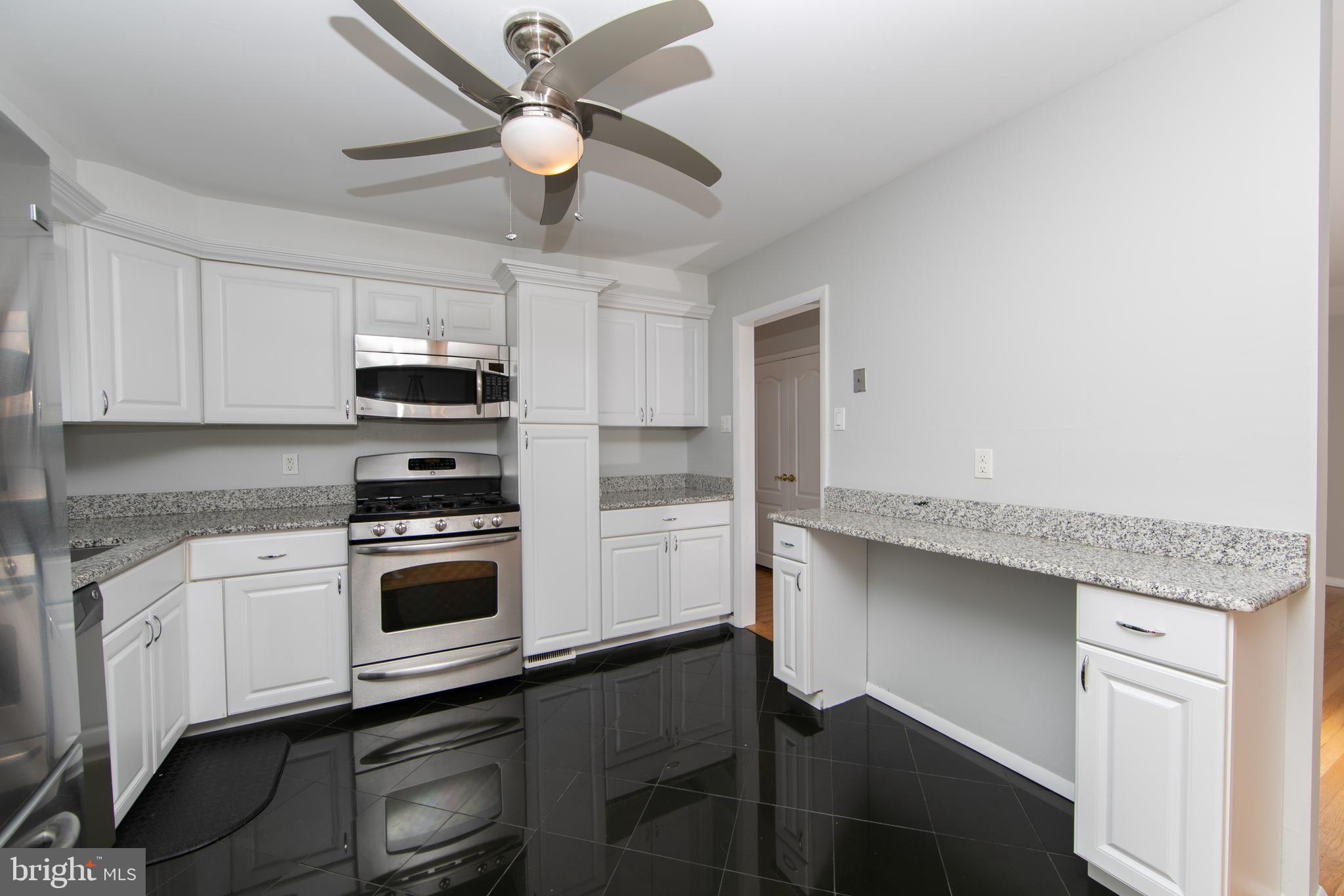 47 Heritage Road Marlton, NJ 08053 - Photo 14 of 43 Kitchen