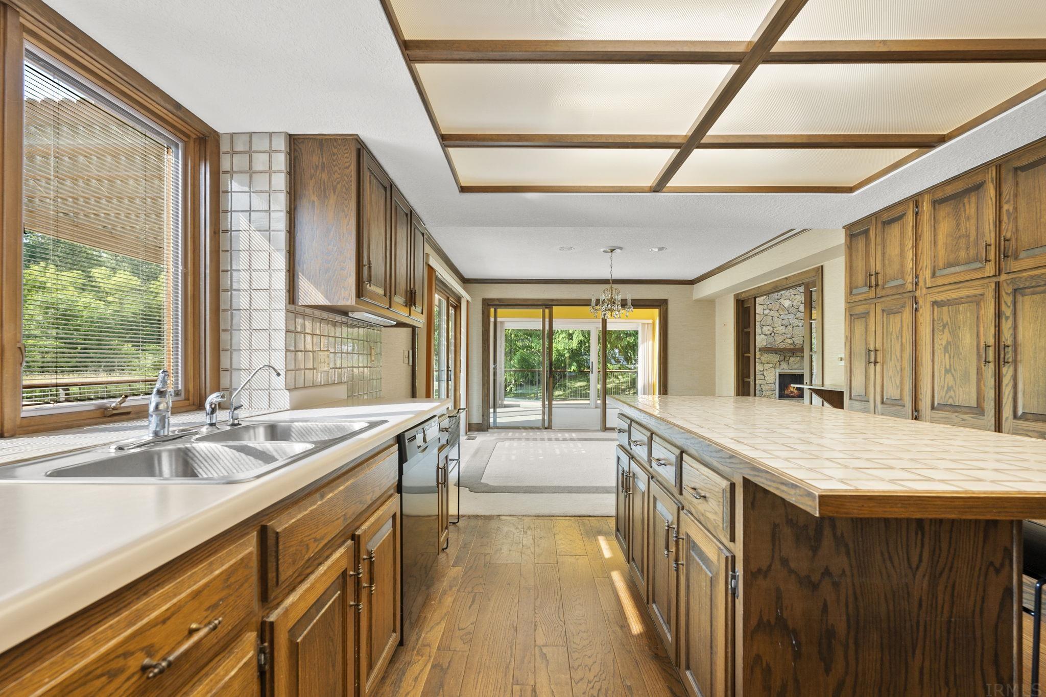 2030 Foxchase Run Fort Wayne, IN 46825 - Photo 18 of 36