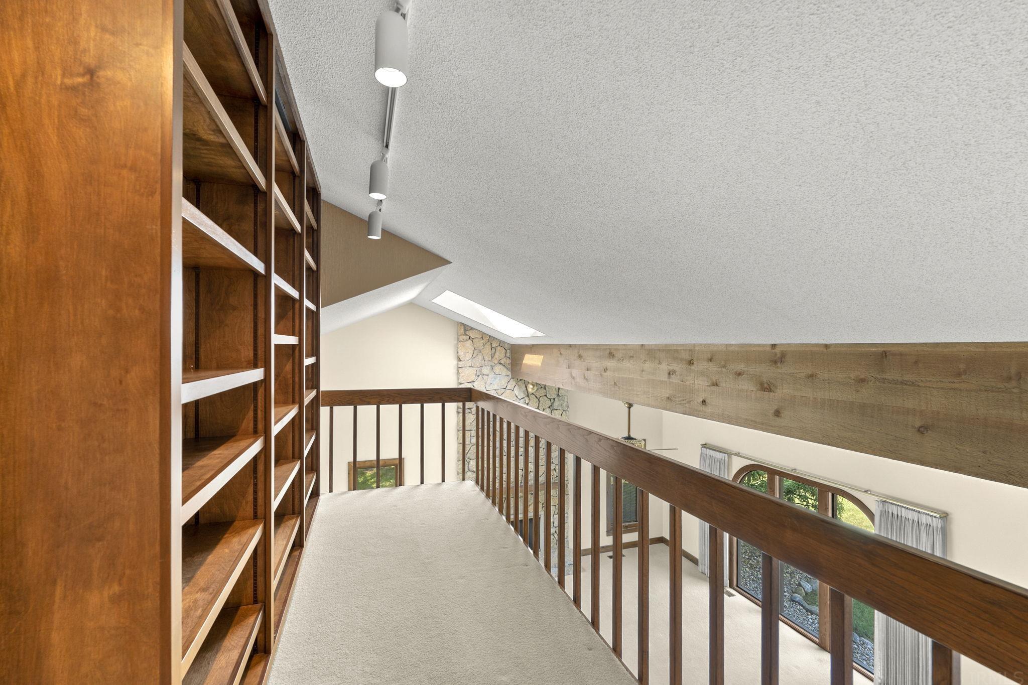 2030 Foxchase Run Fort Wayne, IN 46825 - Photo 23 of 36