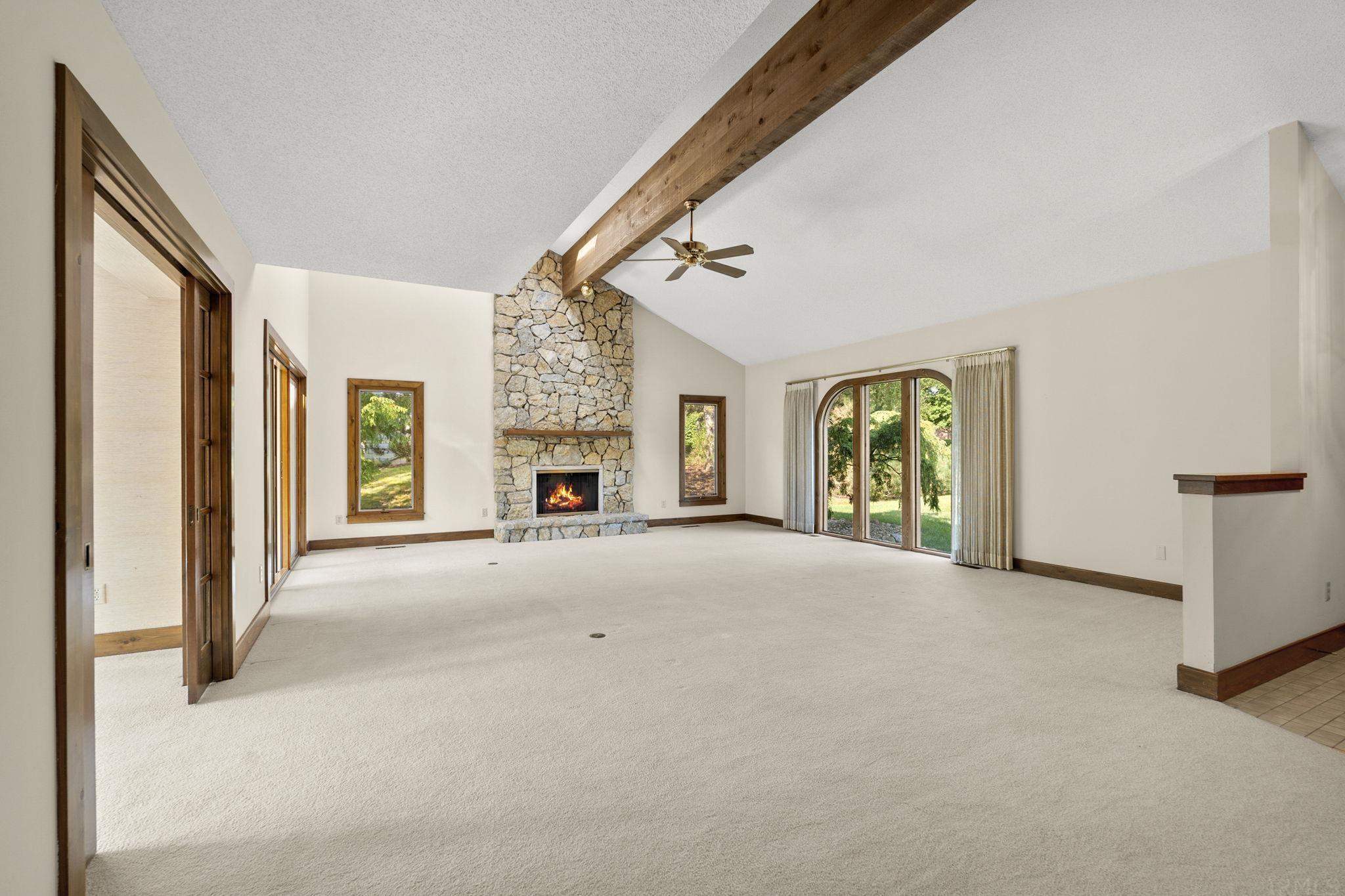 2030 Foxchase Run Fort Wayne, IN 46825 - Photo 8 of 36