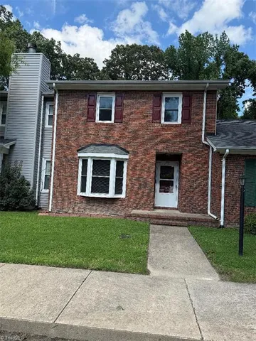 $1,225 | 428 West Morehead Street, Unit 8, Reidsville, NC 27320