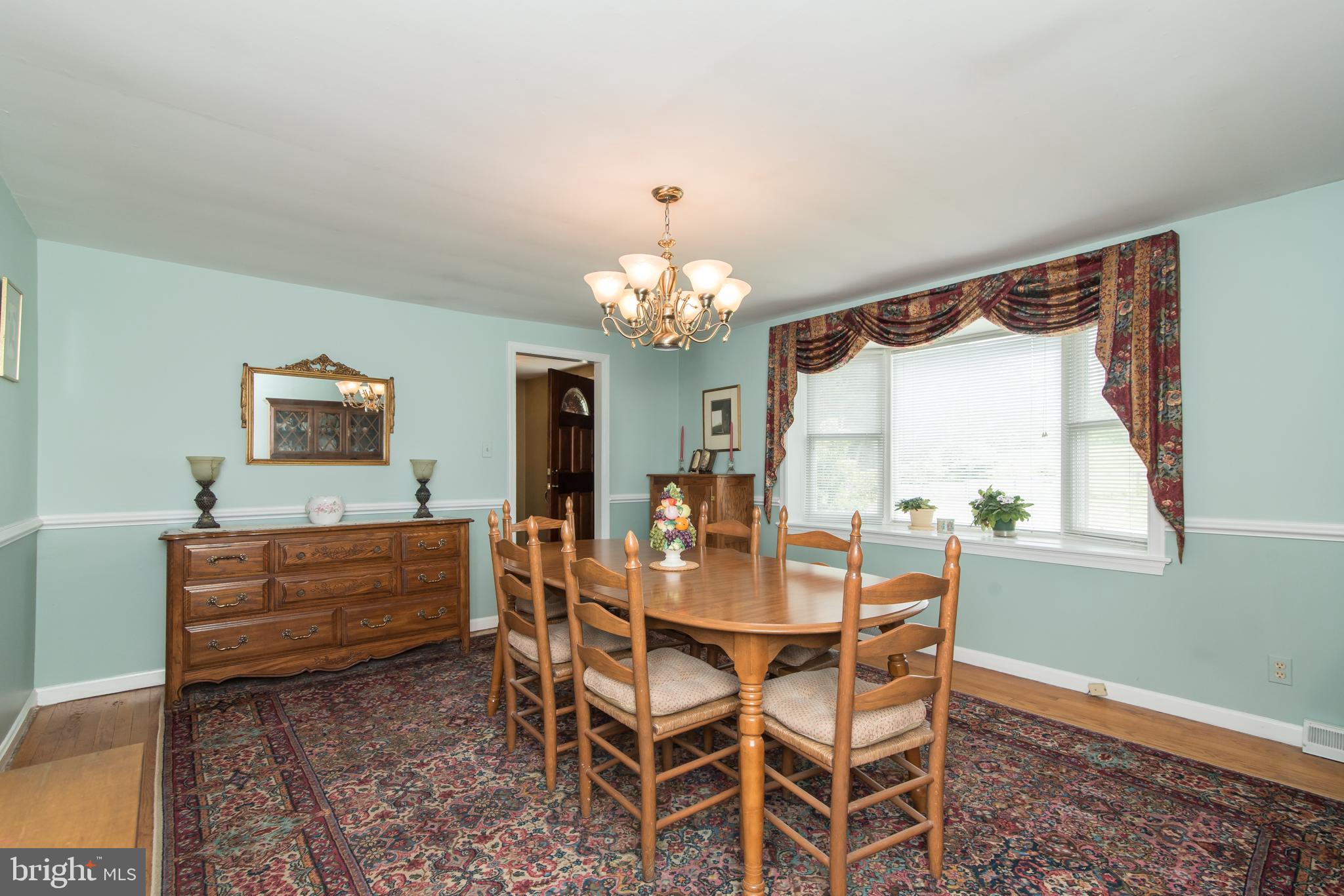1289 Frogtown Road Bluemont, VA 20135 - Photo 5 of 30 Dining room with bay window