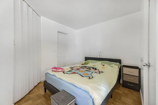 a utility room with sink dryer and washer