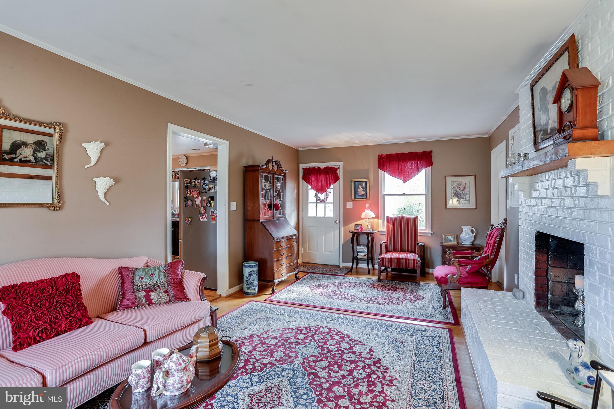 11831 Franklinville Road Upper Falls, MD 21156 - Photo 6 of 30 Living Room