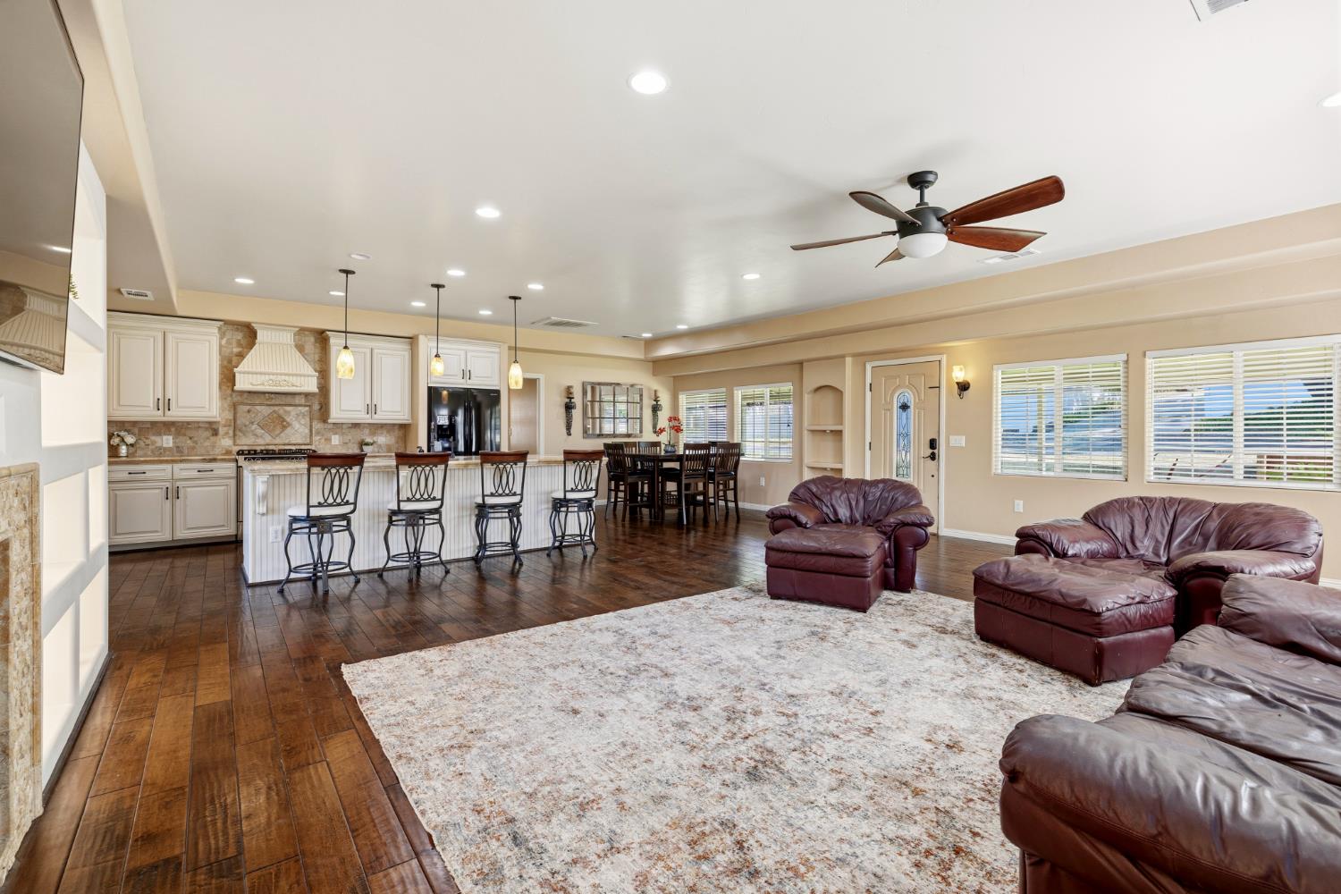 8723 Phoenix Avenue Fair Oaks, CA 95628 - Photo 10 of 63