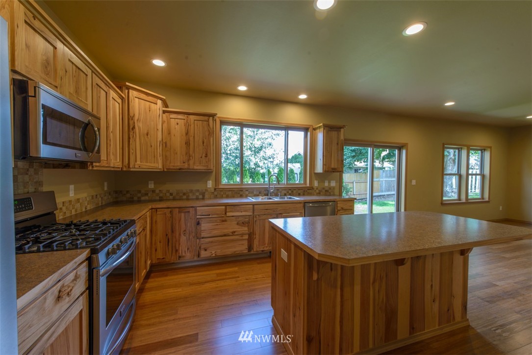 16107 McLean Road Mount Vernon, WA 98273 - Photo 4 of 25