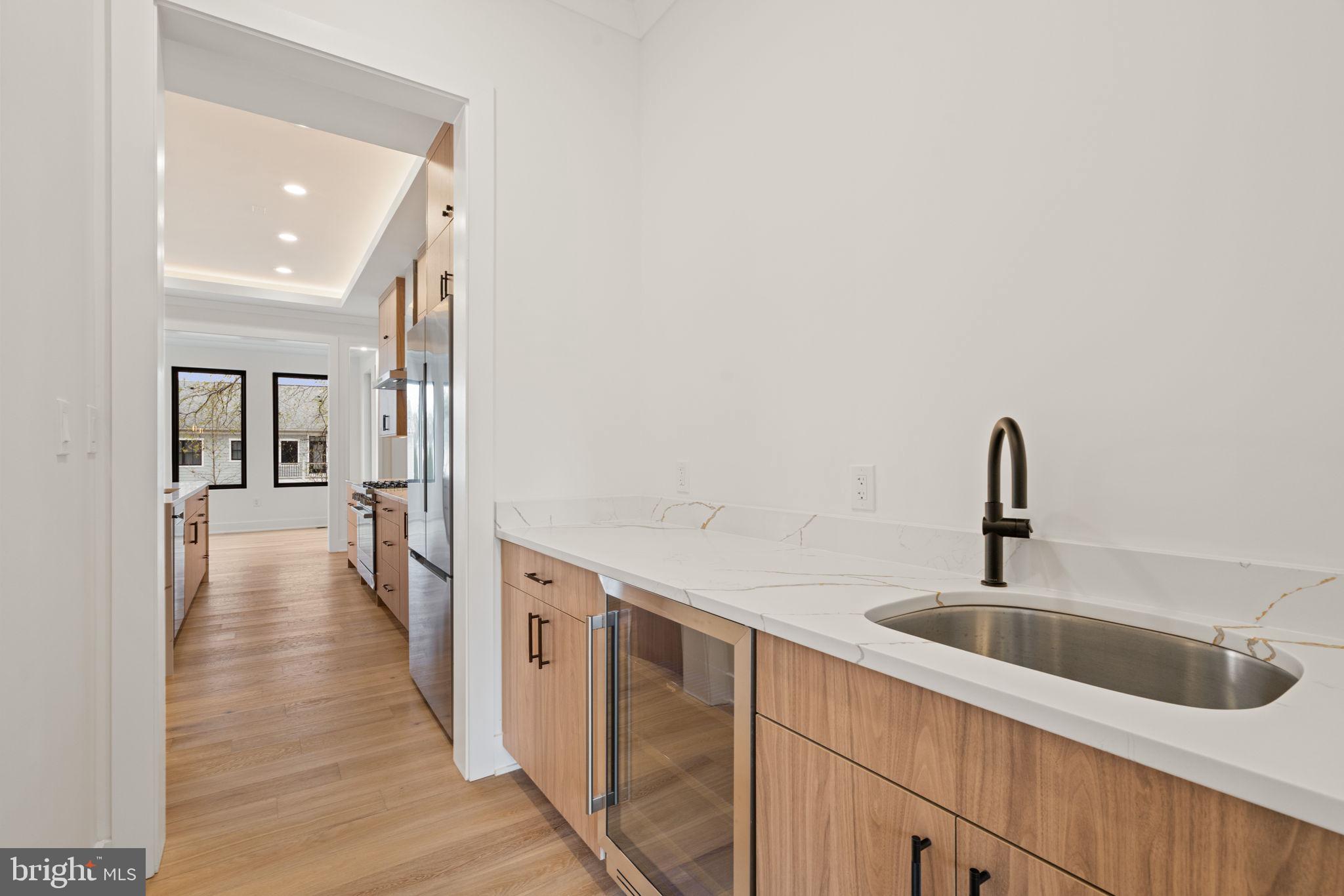 505 Adelman Circle Southwest Vienna, VA 22180 - Photo 24 of 85