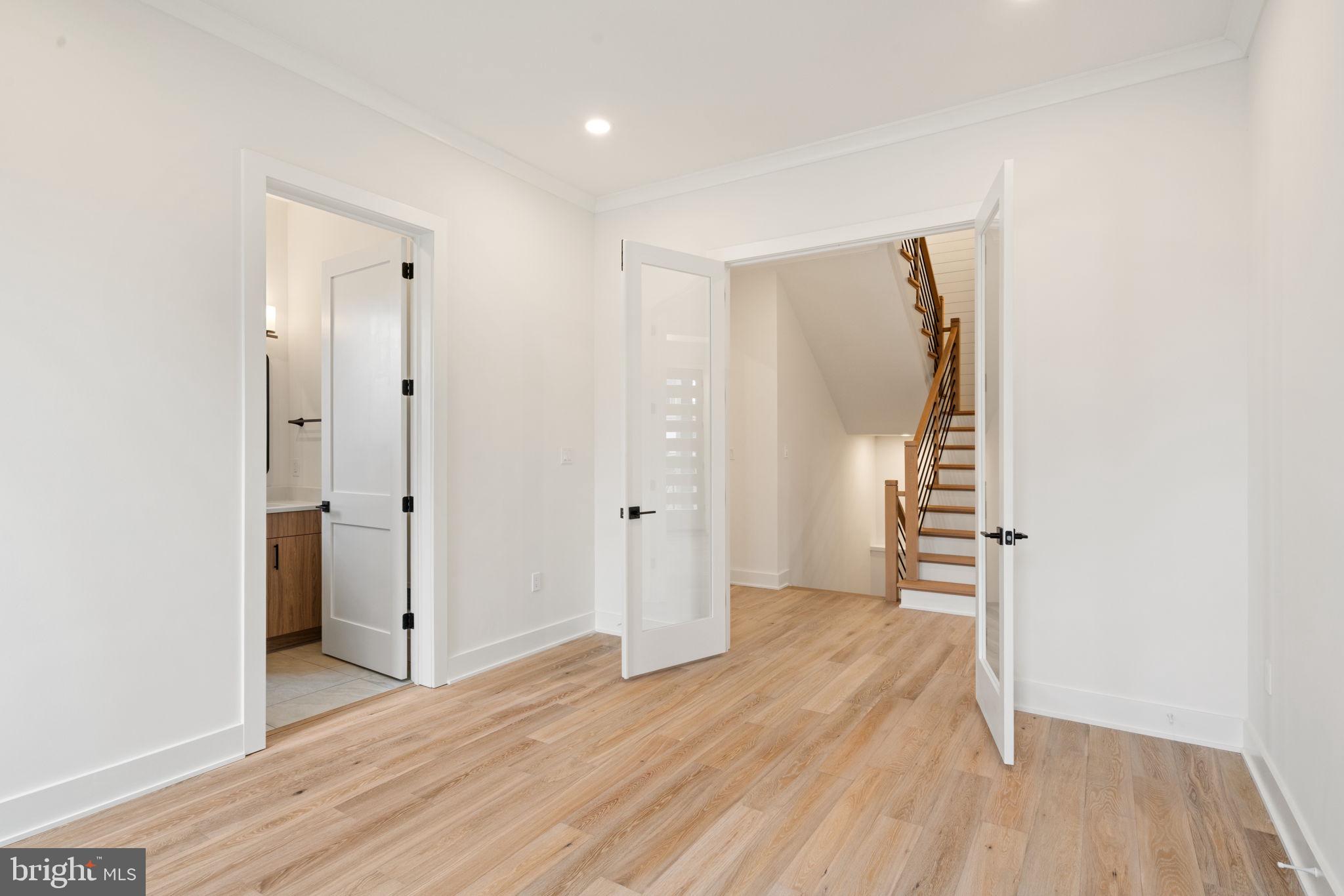 505 Adelman Circle Southwest Vienna, VA 22180 - Photo 27 of 85