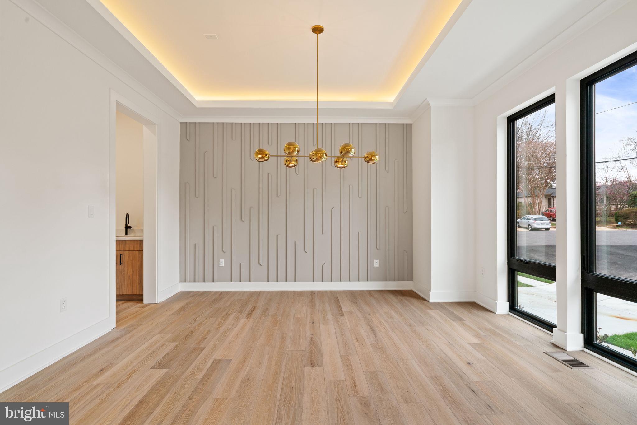 505 Adelman Circle Southwest Vienna, VA 22180 - Photo 7 of 85