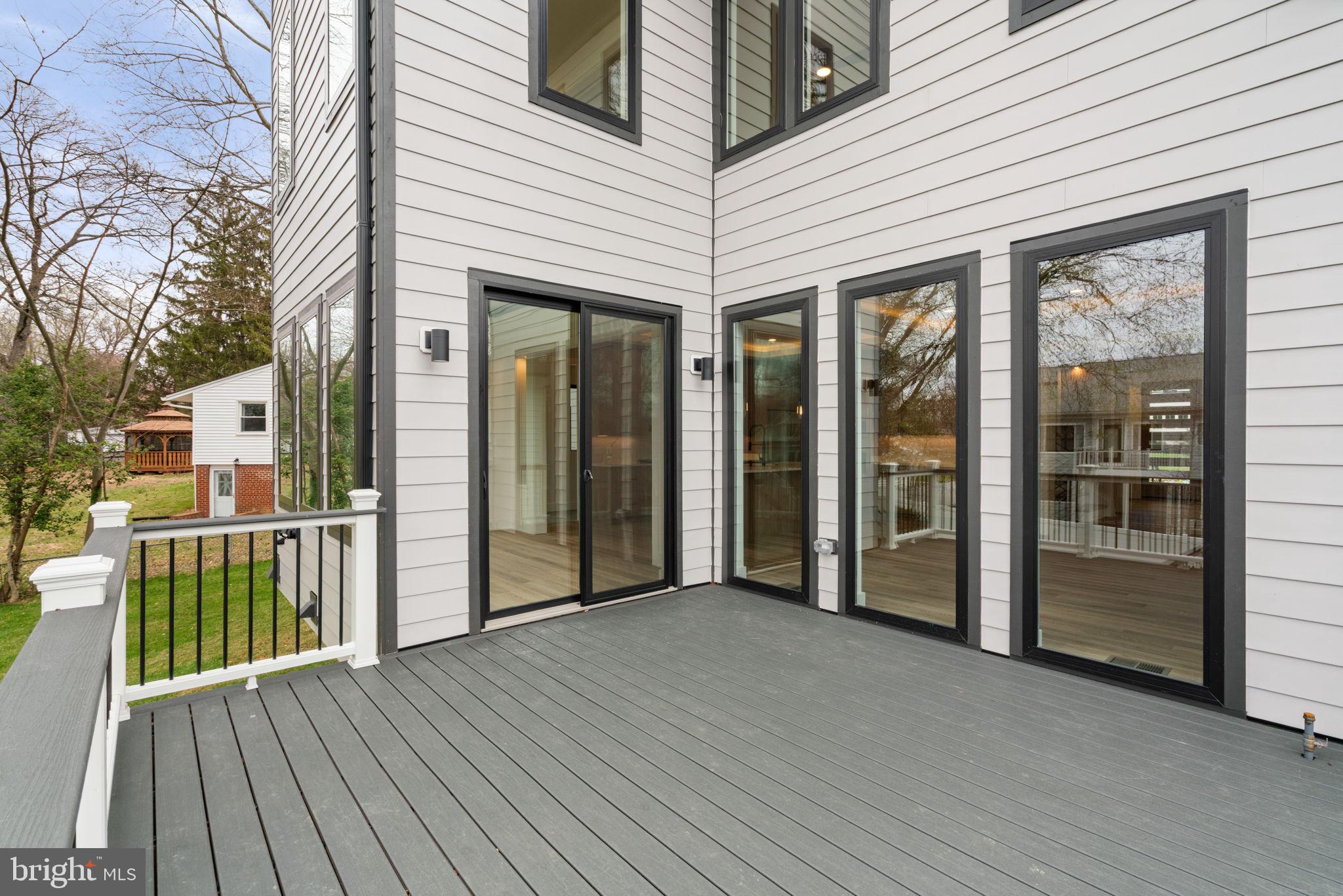 505 Adelman Circle Southwest Vienna, VA 22180 - Photo 80 of 85 a view of a house with a balcony