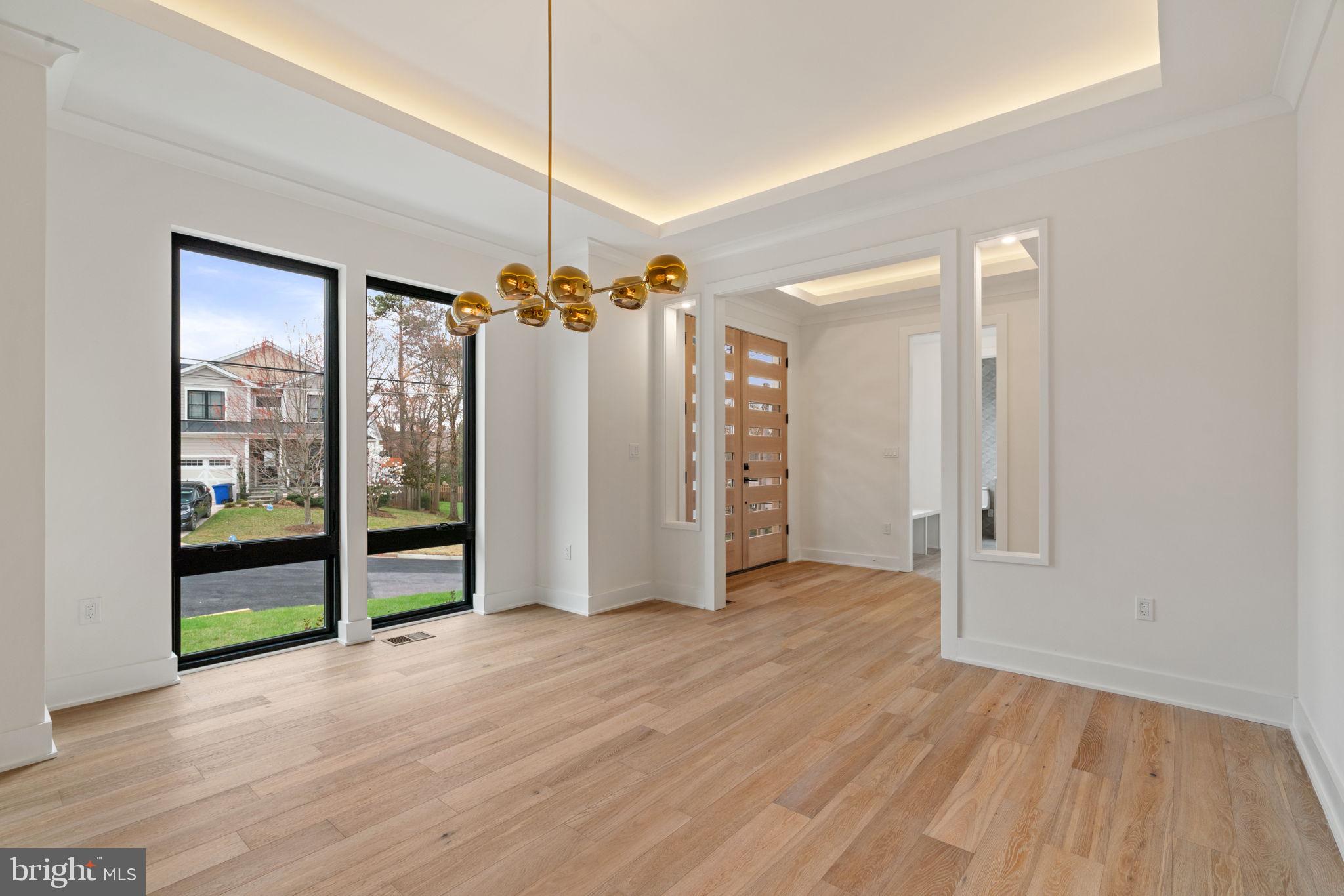 505 Adelman Circle Southwest Vienna, VA 22180 - Photo 9 of 85