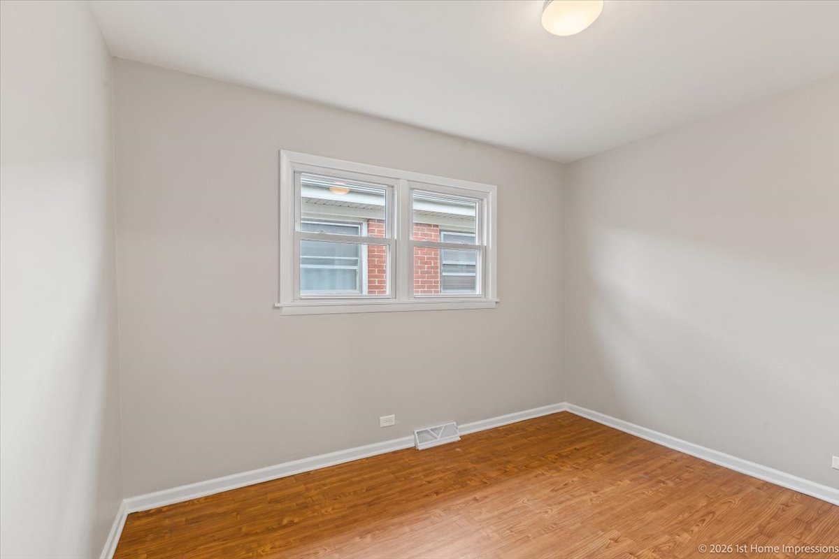 7320 West 58th Street Summit, IL 60501 - Photo 7 of 24
