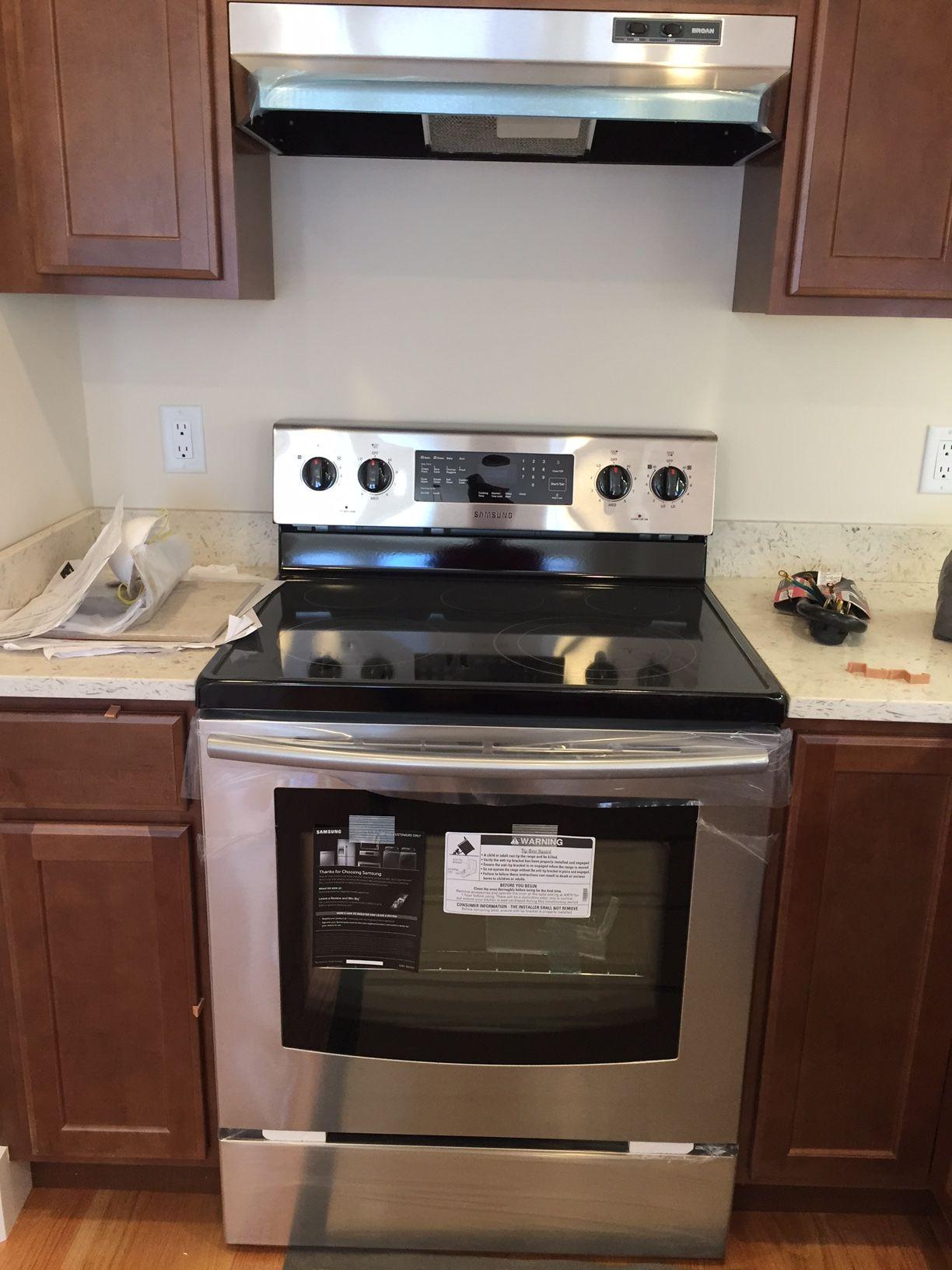 24 Border Road Vineyard Haven, MA 02568 - Photo 12 of 26 samsung stove and hood
