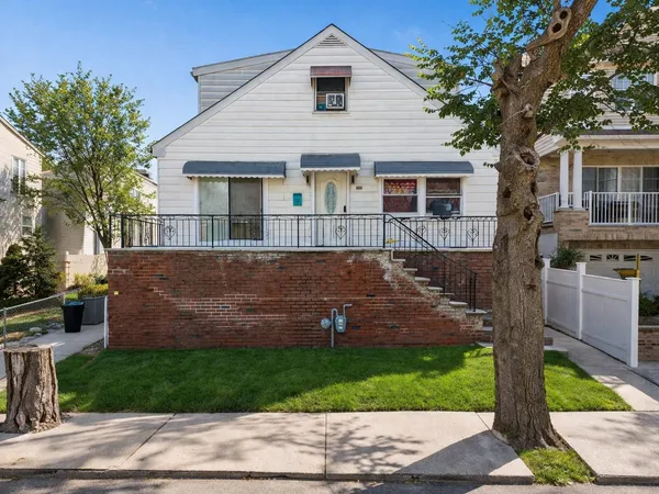 $975,000 | 68-70 East 5th Street, Bayonne, NJ 07002