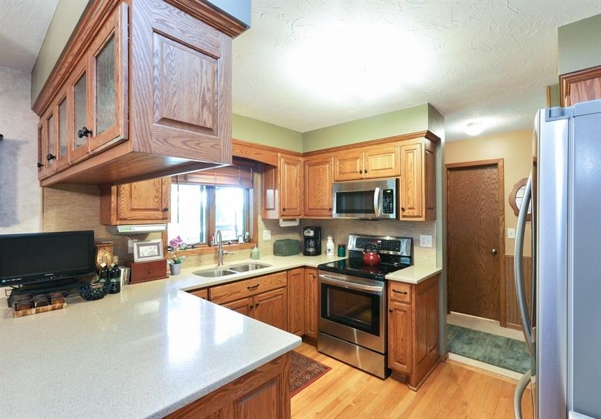 15719 Fish Point Road Prior Lake, MN 55372 - Photo 5 of 22 Gallery Image 5