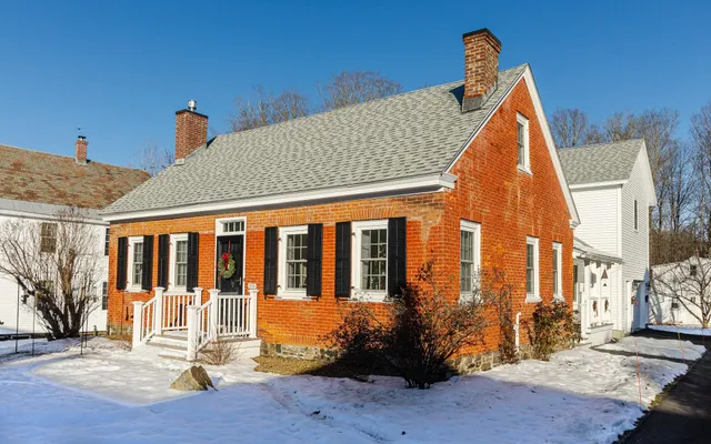 $574,000 | 7 Rogers Street, Walpole, NH 03608
