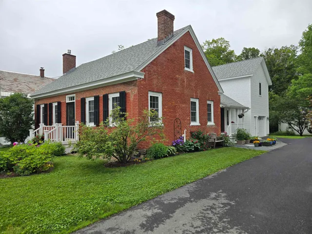 $574,000 | 7 Rogers Street, Walpole, NH 03608