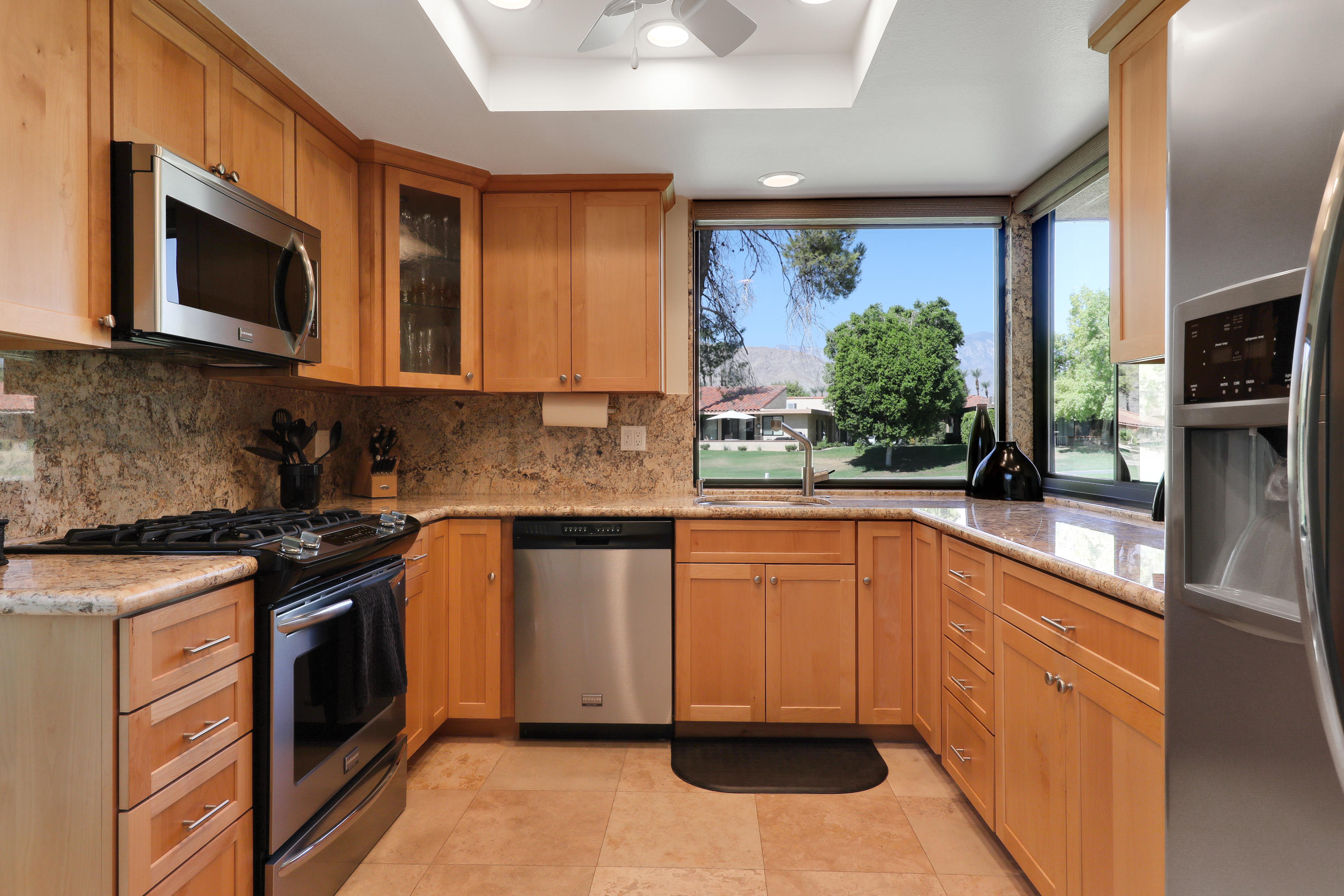 81 La Ronda Drive Rancho Mirage, CA 92270 - Photo 14 of 30 LaRonda81#16