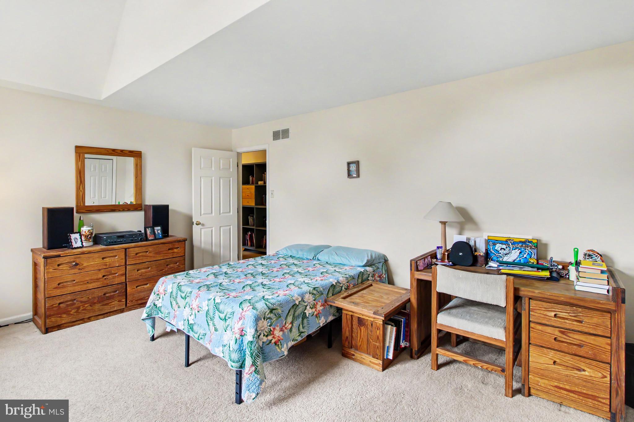 1606 Buttonwood Road Flourtown, PA 19031 - Photo 29 of 44 Second Bedroom