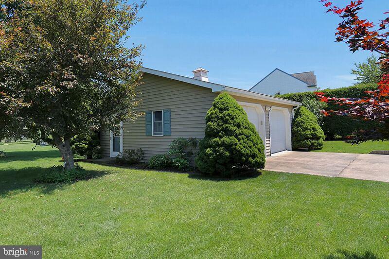 10 Carriage Road Palmyra, PA 17078 - Photo 4 of 19 Gallery Image 4