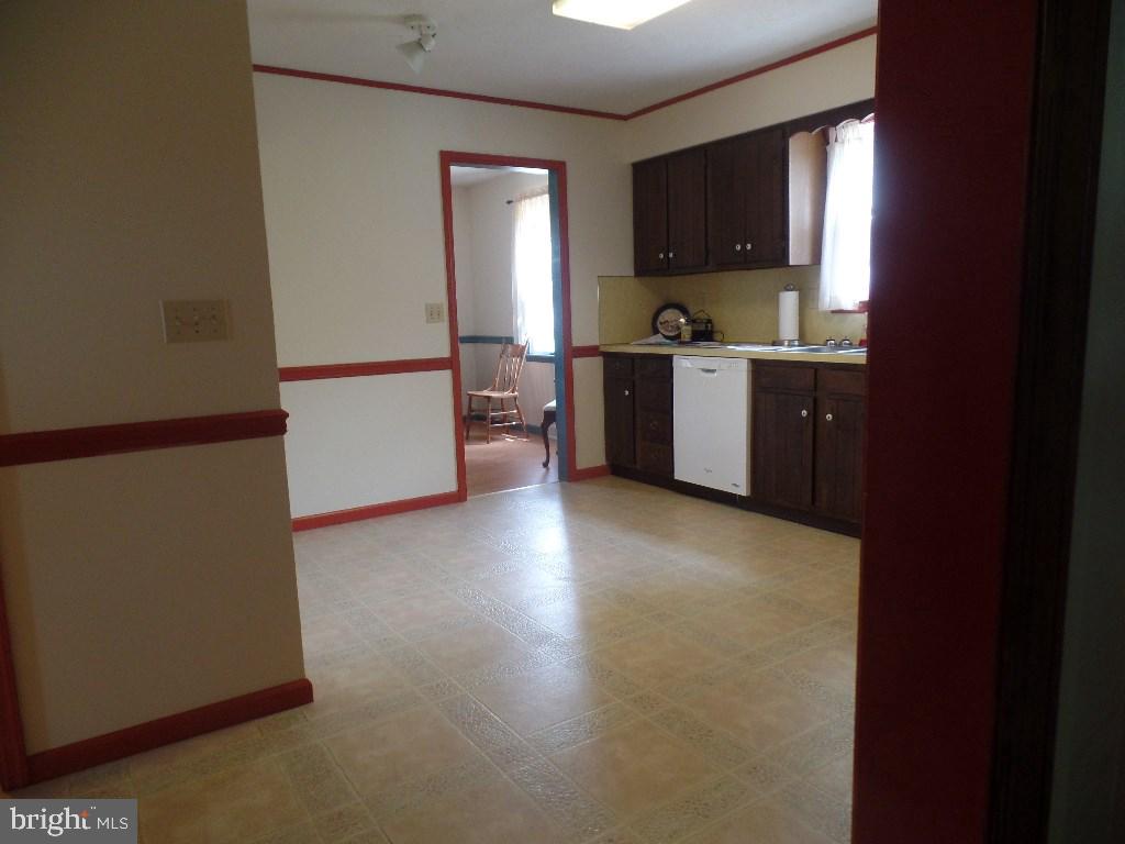 10 Carriage Road Palmyra, PA 17078 - Photo 8 of 19 Gallery Image 8