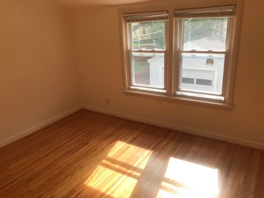 299 Pemberton Road Irondequoit, NY 14622 - Photo 14 of 30