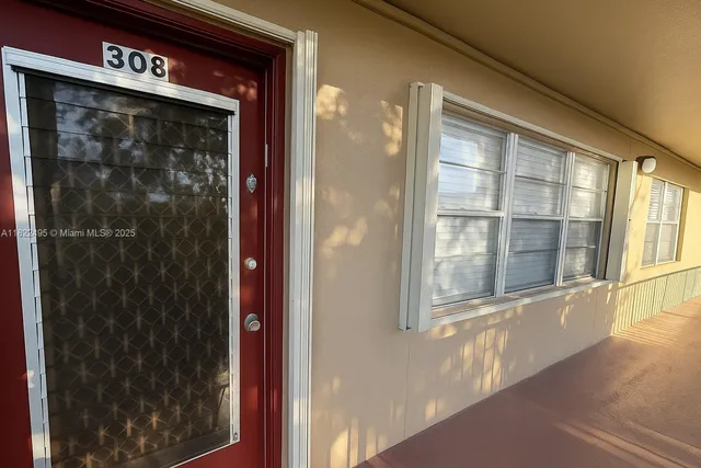 $139,900 | 801 Southwest 133rd Terrace, Unit 308K, Pembroke Pines, FL 33027