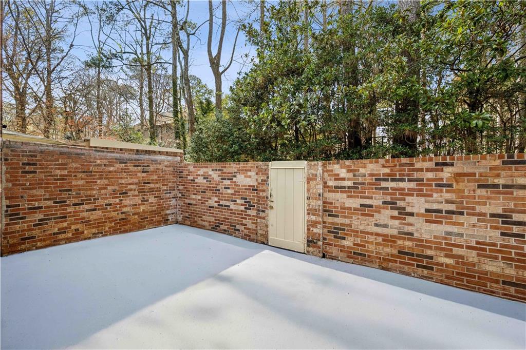 2370 Leafgate Road Decatur, GA 30033 - Photo 24 of 59