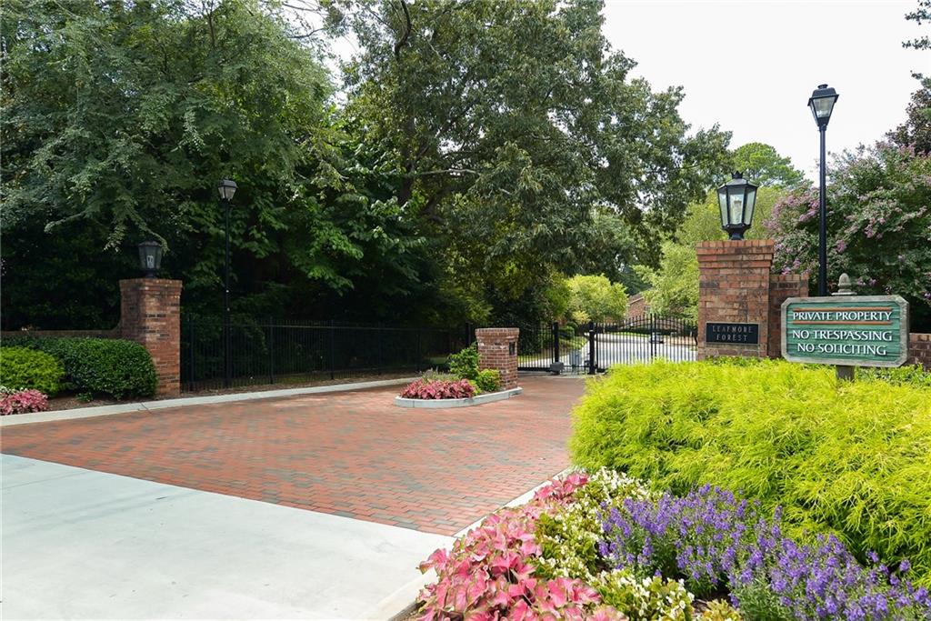 2370 Leafgate Road Decatur, GA 30033 - Photo 46 of 59