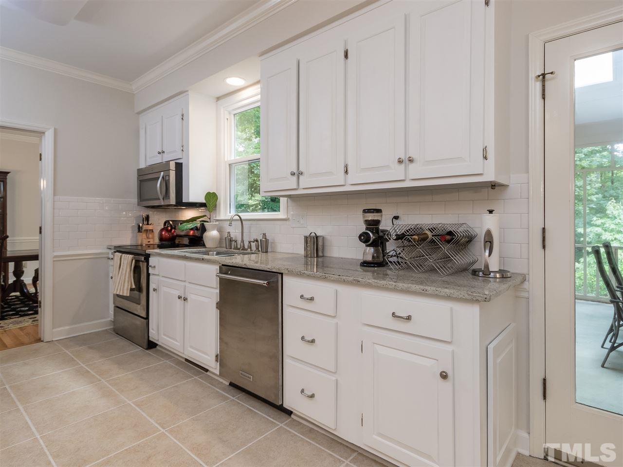 4005 Nottaway Road Durham, NC 27707 - Photo 9 of 25 Light Bright Kithen