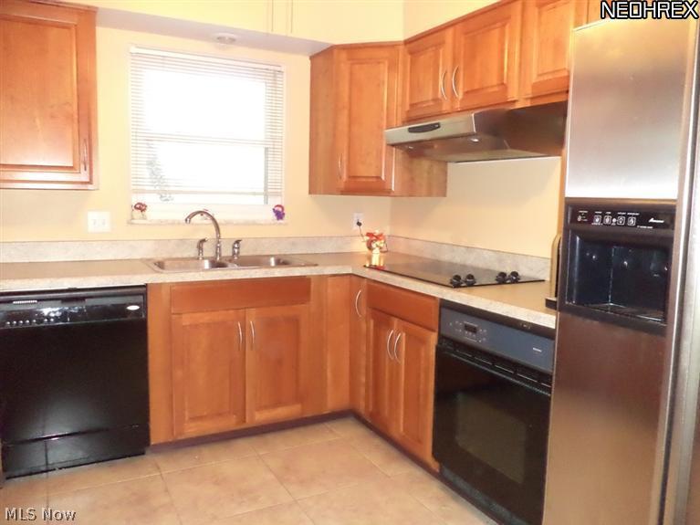 7699 Montello Road Independence, OH 44131 - Photo 4 of 24 Kitchen