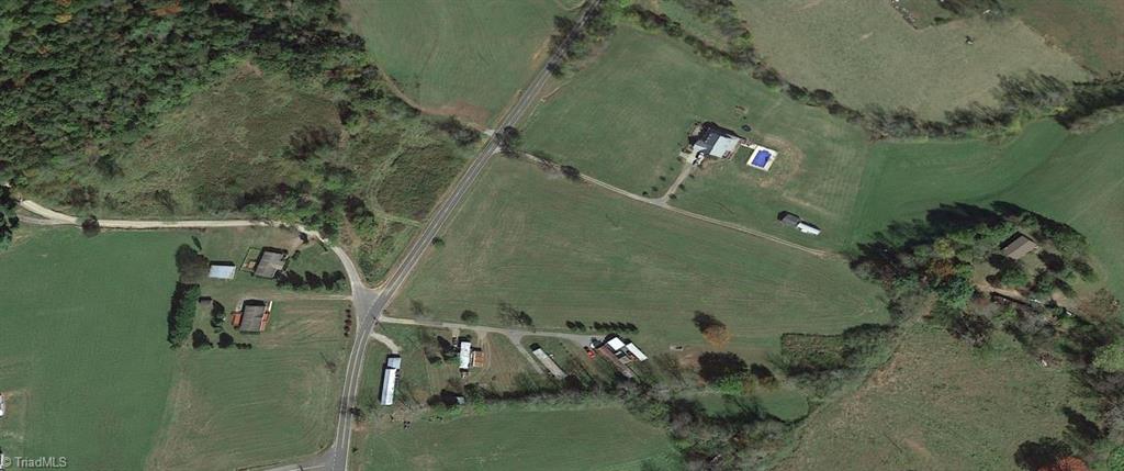 1256 Shingle Gap Road Purlear, NC 28665 - Photo 4 of 5