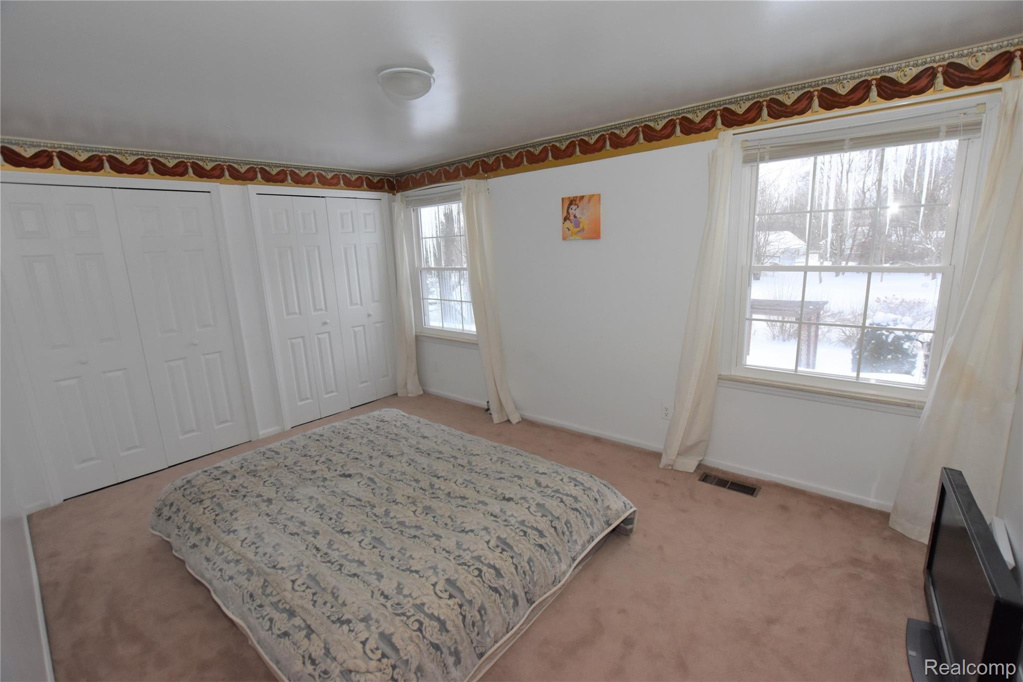2445 Warner Road Flushing, MI 48433 - Photo 18 of 26 Bedroom 4 2nd level