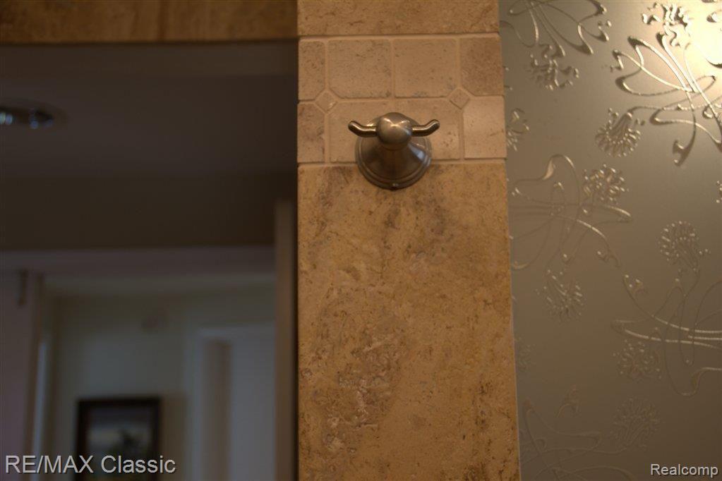 23915 Rockingham Street Southfield, MI 48033 - Photo 25 of 25 Master Bath Detail