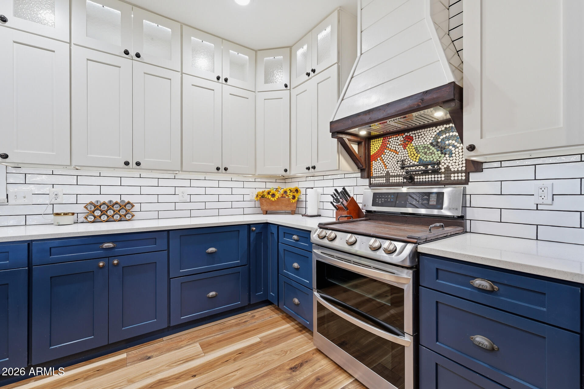 2076 East Willis Road Gilbert, AZ 85297 - Photo 13 of 80 013-kitchen