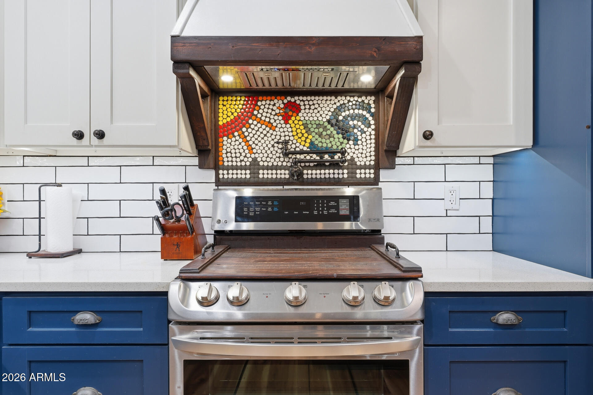 2076 East Willis Road Gilbert, AZ 85297 - Photo 14 of 80 014-kitchen