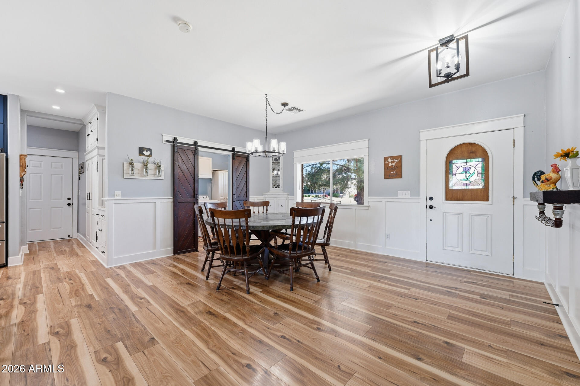 2076 East Willis Road Gilbert, AZ 85297 - Photo 18 of 80 018-dining