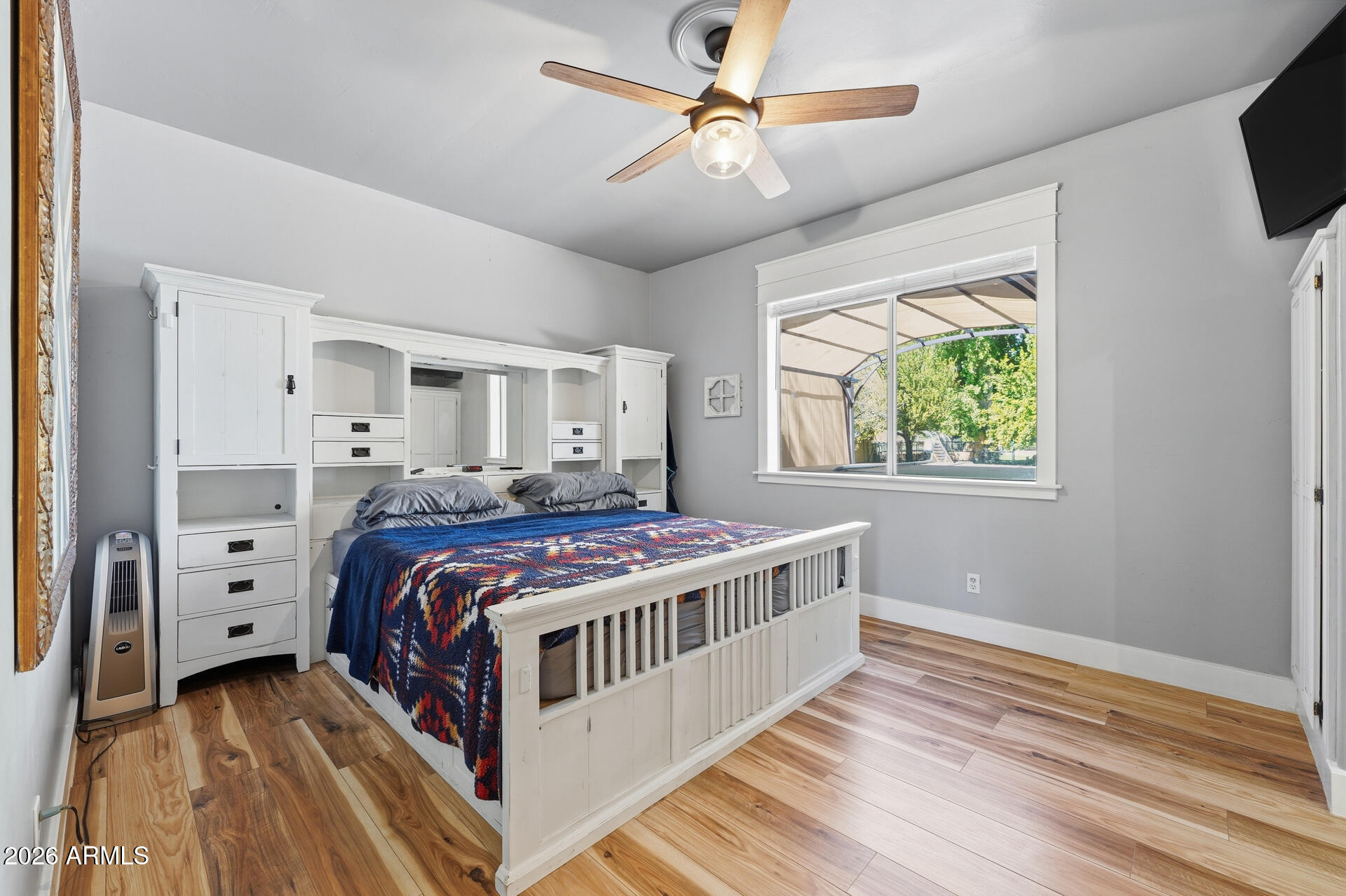 2076 East Willis Road Gilbert, AZ 85297 - Photo 29 of 80 029-primary-bedroom