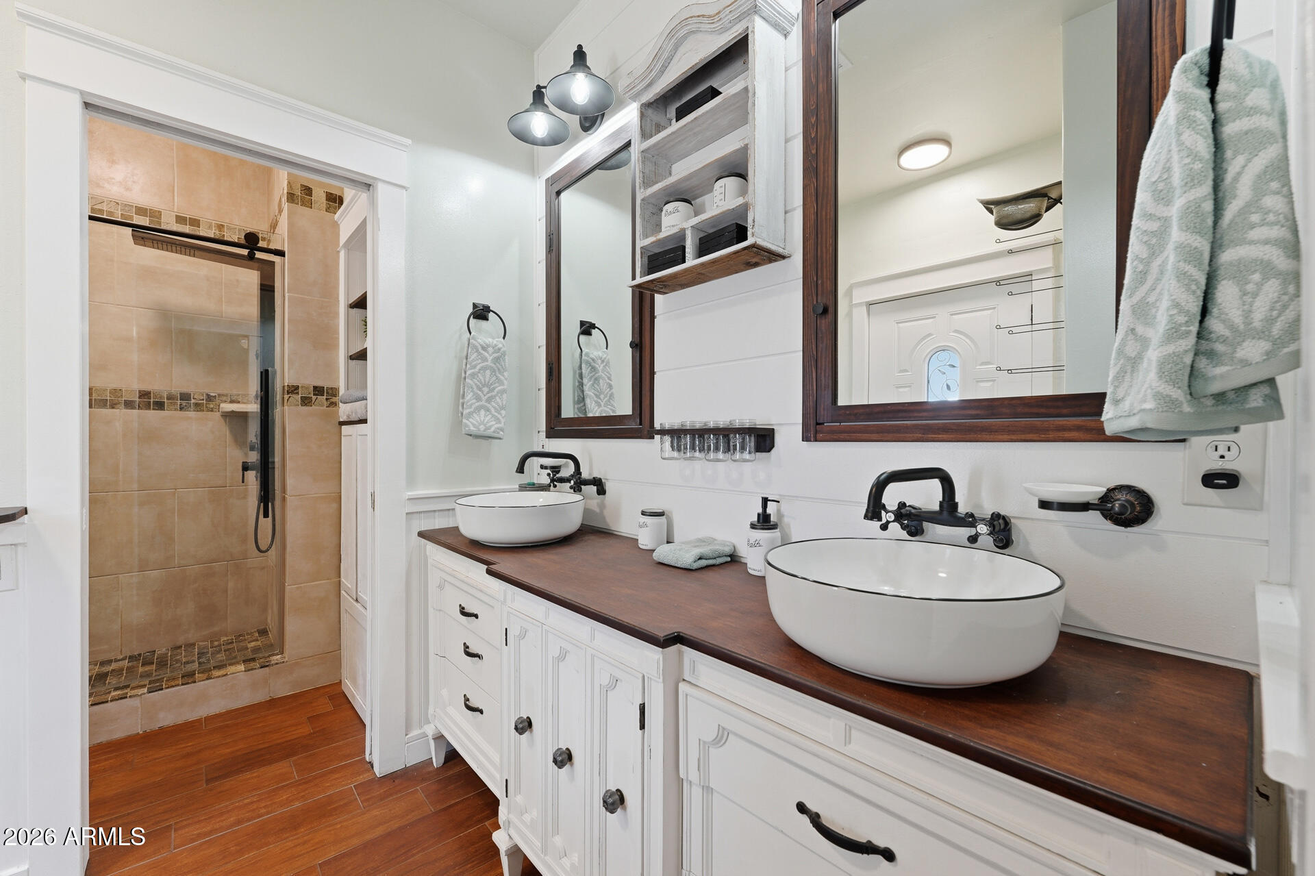 2076 East Willis Road Gilbert, AZ 85297 - Photo 32 of 80 032-primary-bathroom