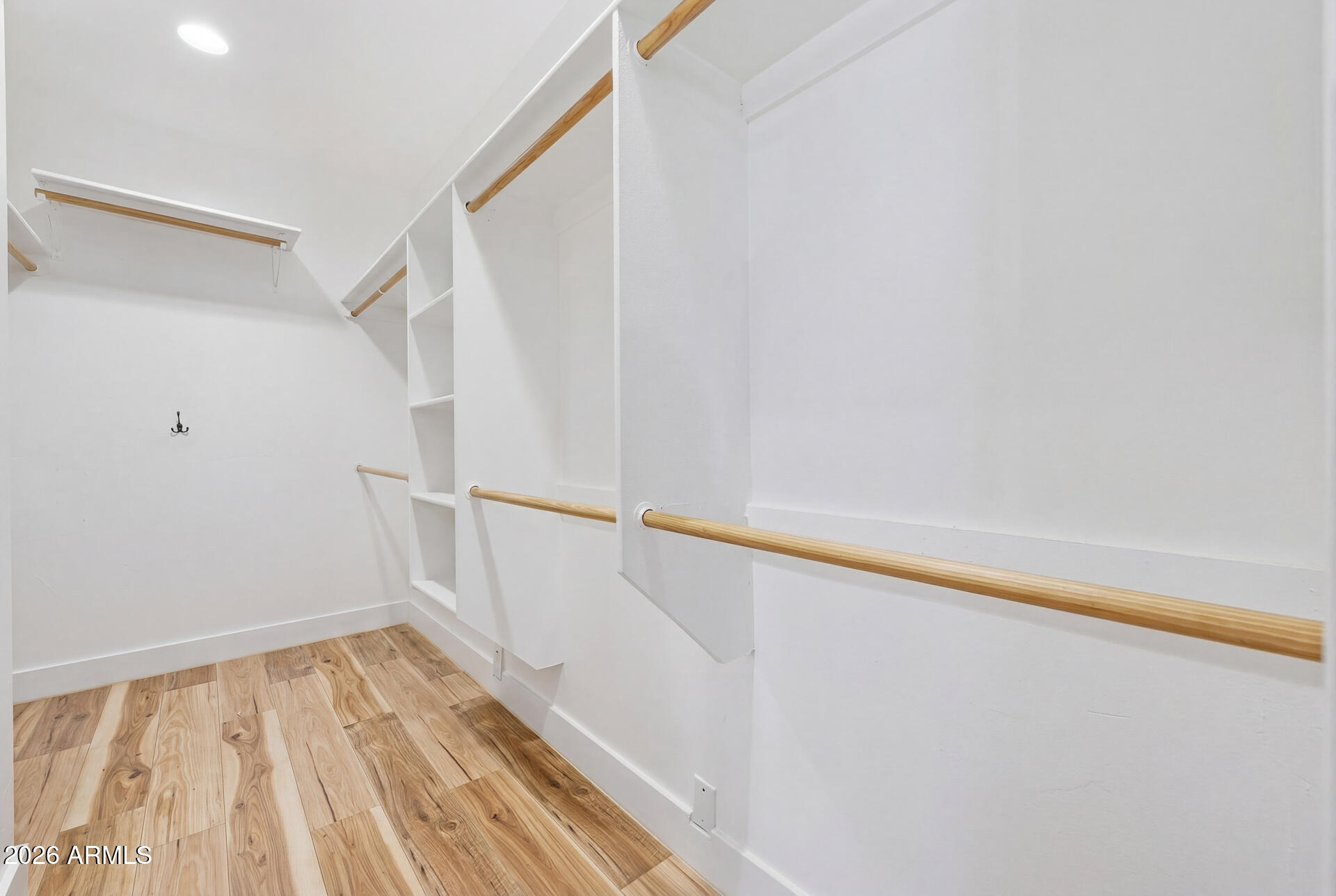 2076 East Willis Road Gilbert, AZ 85297 - Photo 36 of 80 036-primary-closet