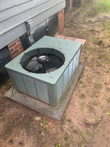 a bathroom with a white bath tub