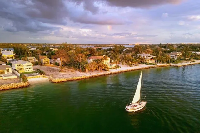 $25,000,000 | 4050 Higel Avenue, Sarasota, FL 34242