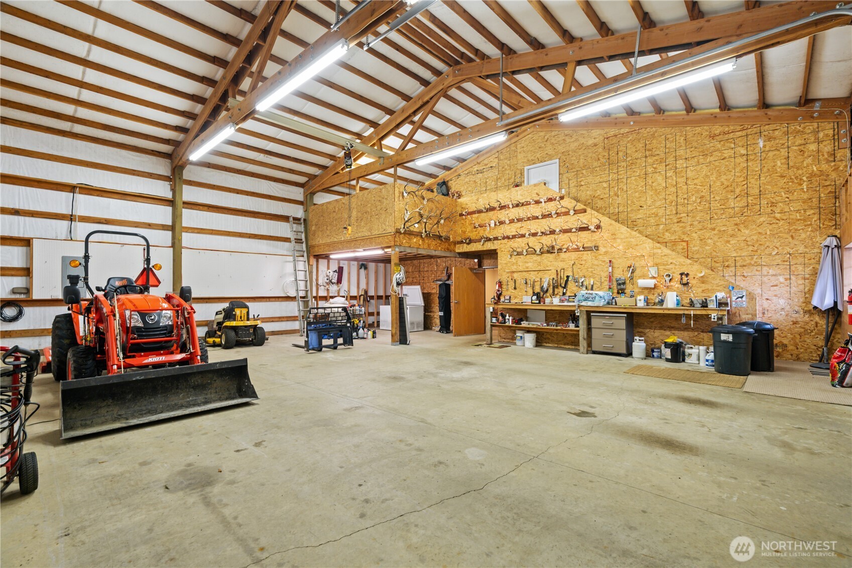 245 Joe Rocky Road Raymond, WA 98577 - Photo 33 of 40 a view of a garage with furniture