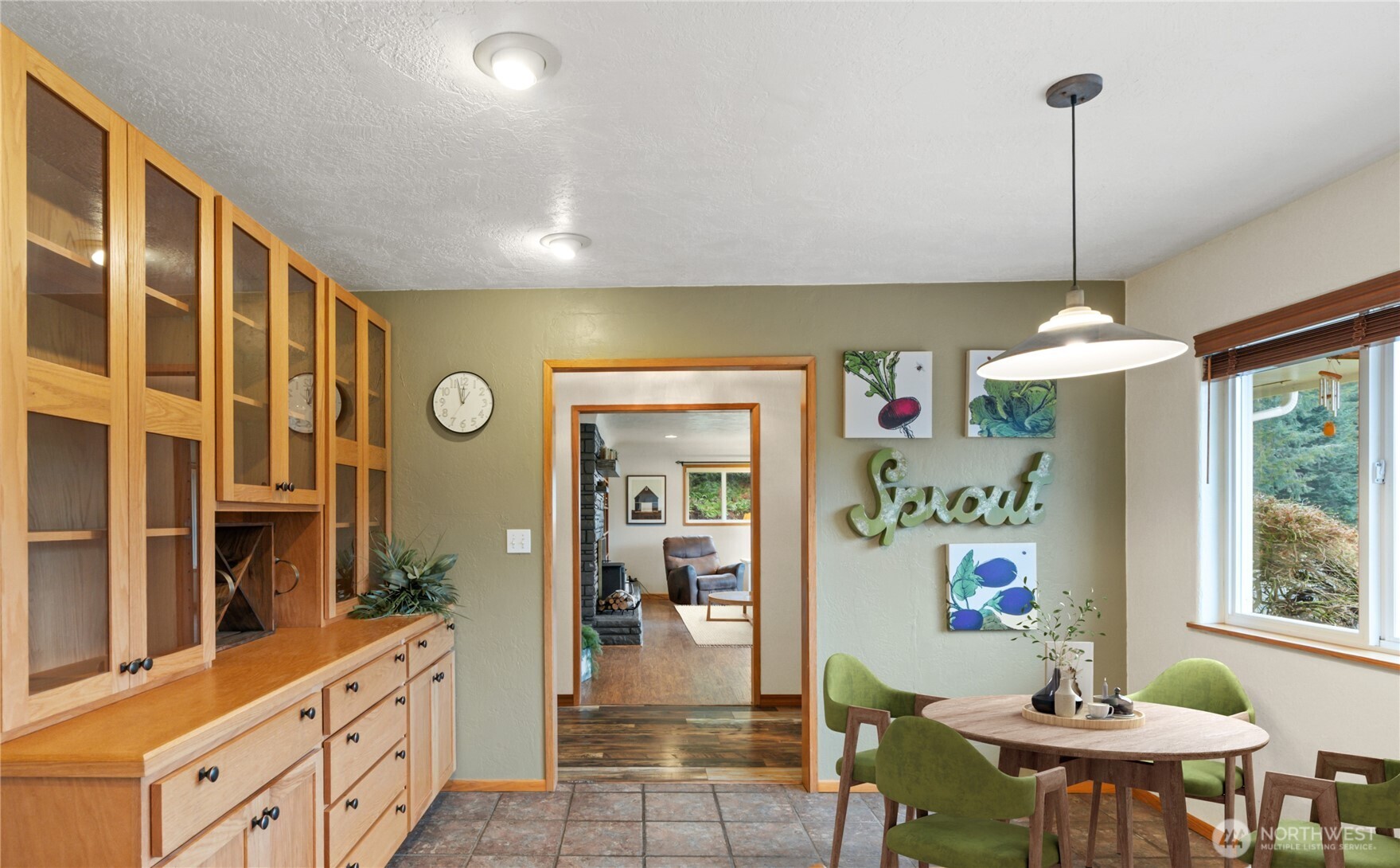 245 Joe Rocky Road Raymond, WA 98577 - Photo 7 of 40 a dining room with furniture and window