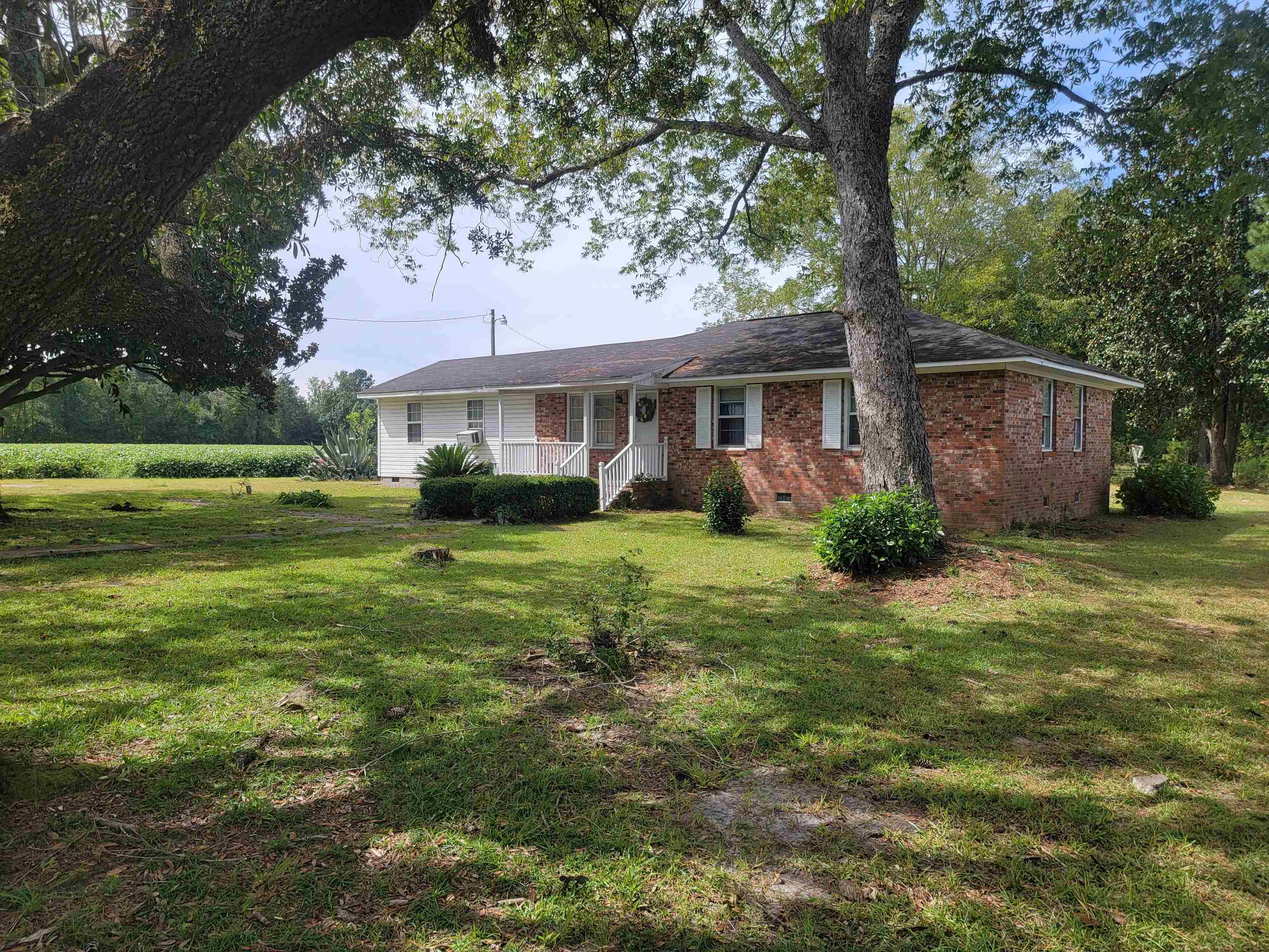 111 Inglenook Road Kingstree, SC 29556 - Photo 1 of 14