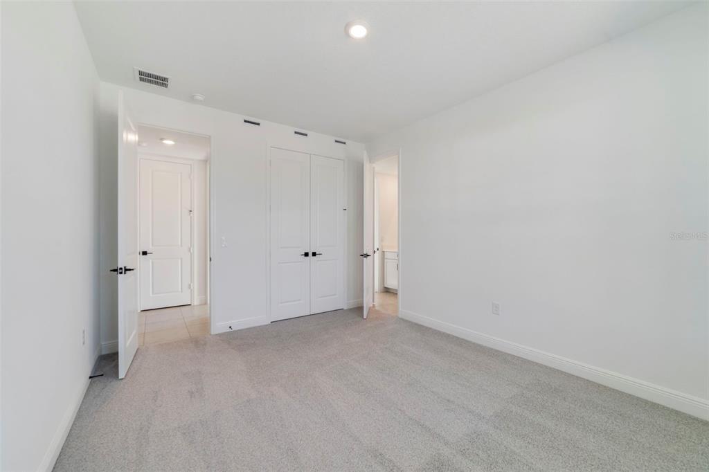 484 Toscano Street Clermont, FL 34715 - Photo 10 of 32