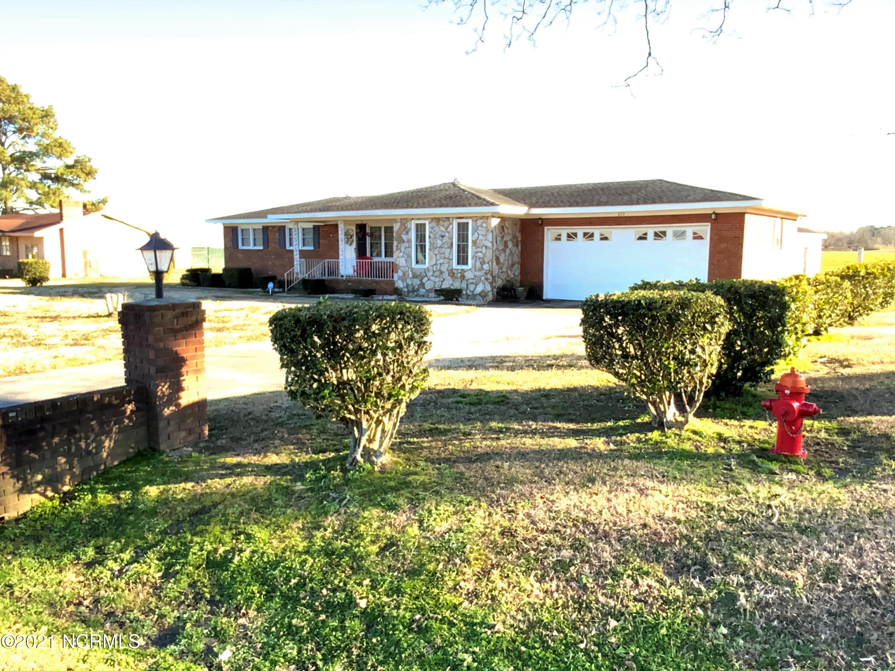 633 Waller Road Mount Olive, NC 28365 - Photo 2 of 23 IMG_2240 (2)