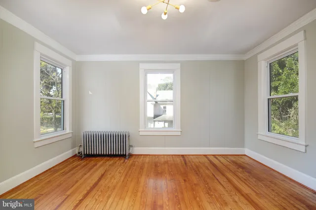 $375,000 | 11887 Somerset Avenue, Princess Anne, MD 21853