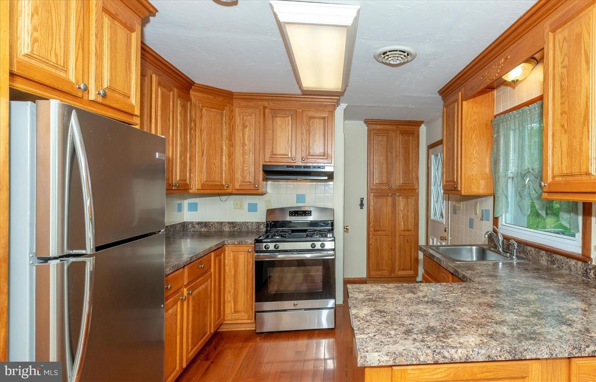 848 North Deodate Road Elizabethtown, PA 17022 - Photo 9 of 23 Gallery Image 9